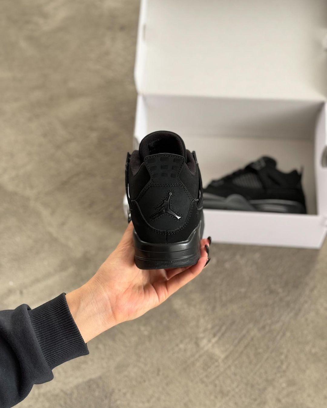 Jordan Retro 4 BlackCat