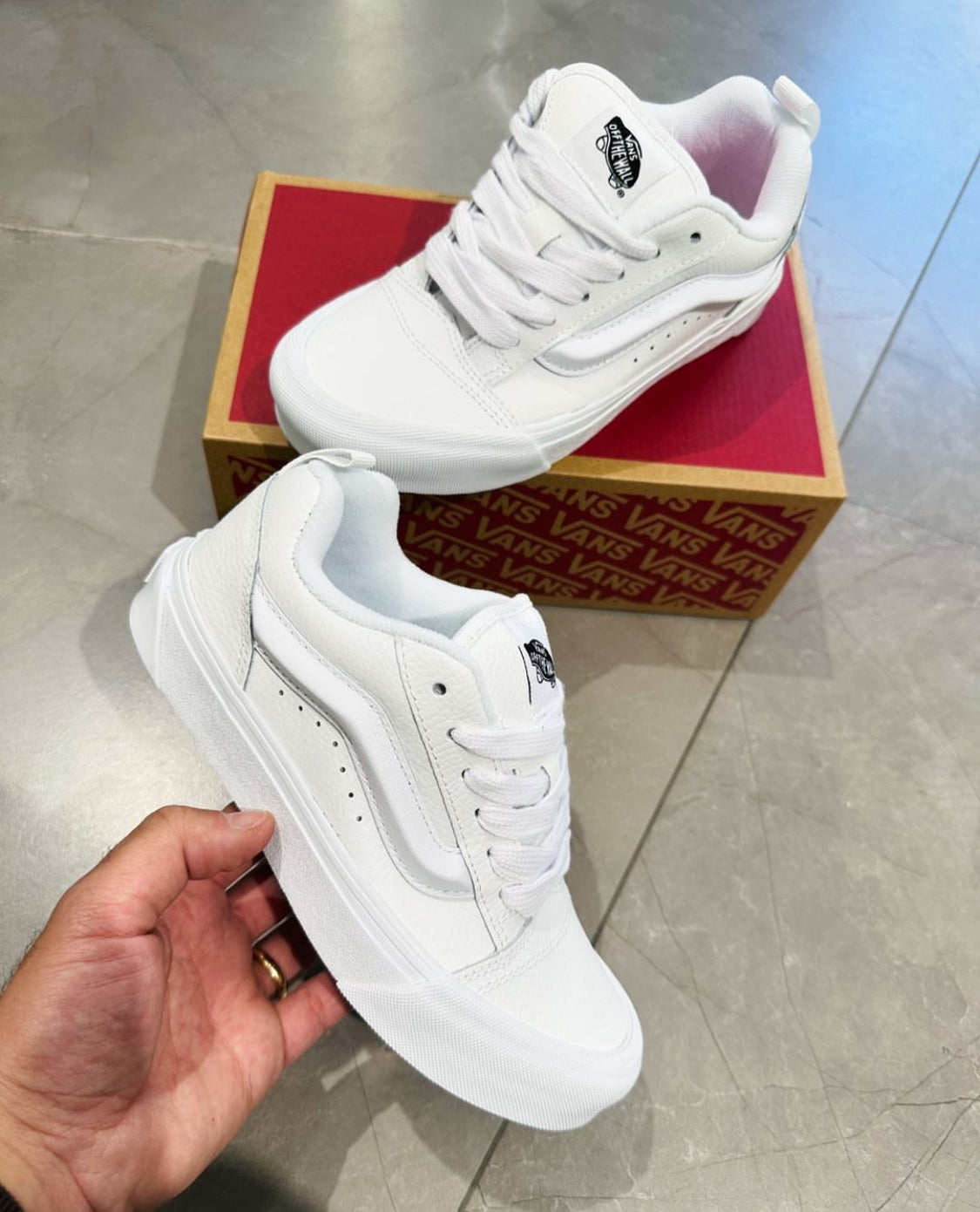 Vans KNU Triple White